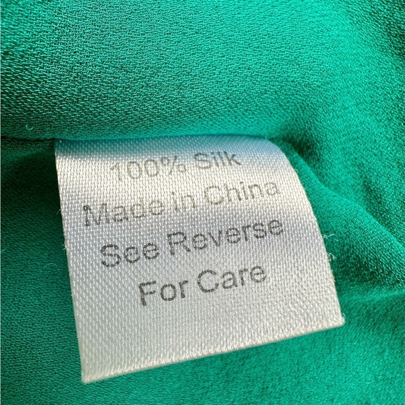 PARKER, WOMENS MINI DRESS. DOLMAN SLEEVE WITH RUCHING. V-NECK WITH SNAP. SIZE XS - Picture 8 of 8